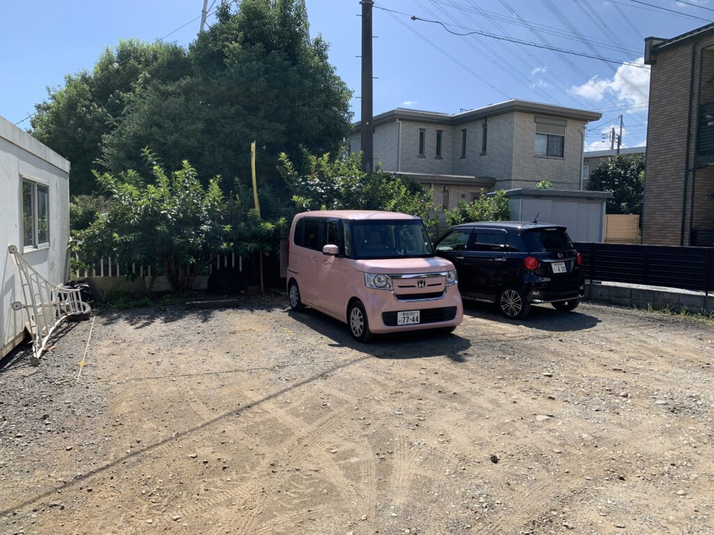 大野梨園_敷地内_駐車場